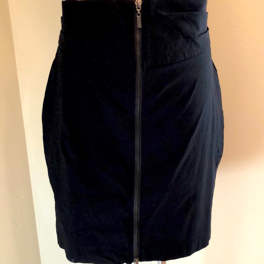 Bisou Bisou Skirt. Black. Size 12